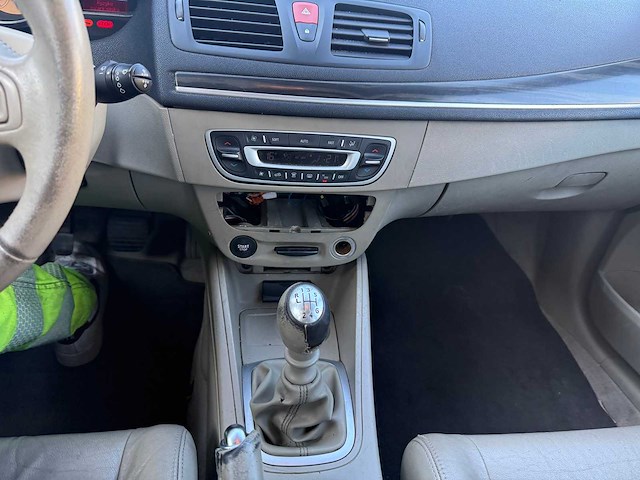 Renault - 2009 - megane - sedan - personenauto - afbeelding 13 van  21
