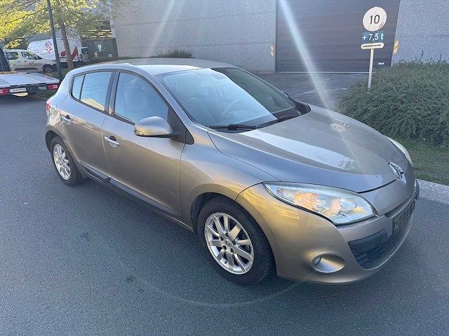 Renault - 2009 - megane - sedan - personenauto - afbeelding 4 van  21
