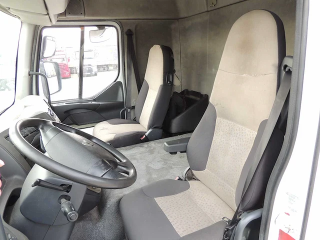 Renault - 2009 - midlum - vrachtwagen - afbeelding 22 van  25
