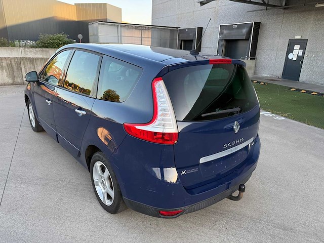 Renault - 2010 - megane - scenic - personenauto - afbeelding 6 van  37