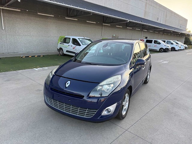 Renault - 2010 - megane - scenic - personenauto - afbeelding 32 van  37