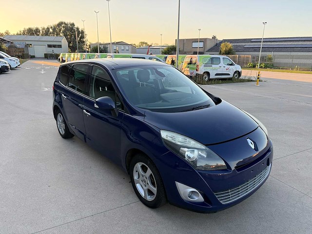 Renault - 2010 - megane - scenic - personenauto - afbeelding 34 van  37