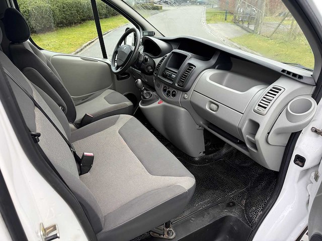 Renault - 2011 - trafic koelwagen - frigo - personenauto - afbeelding 15 van  30