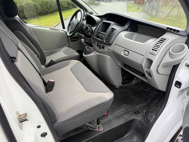 Renault - 2011 - trafic koelwagen - frigo - personenauto - afbeelding 16 van  30