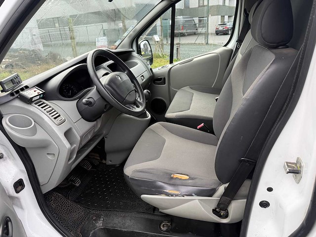 Renault - 2011 - trafic koelwagen - frigo - personenauto - afbeelding 19 van  30