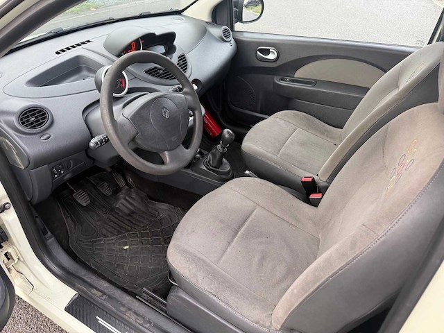 Renault - 2011 - twingo - personenauto - afbeelding 15 van  34