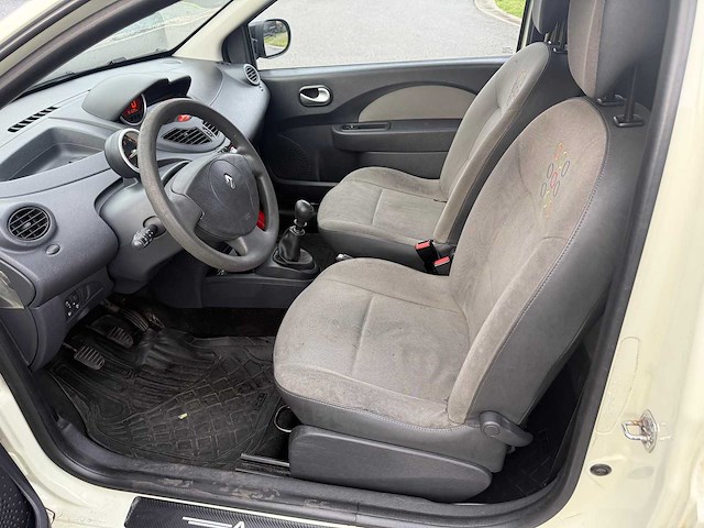 Renault - 2011 - twingo - personenauto - afbeelding 16 van  34
