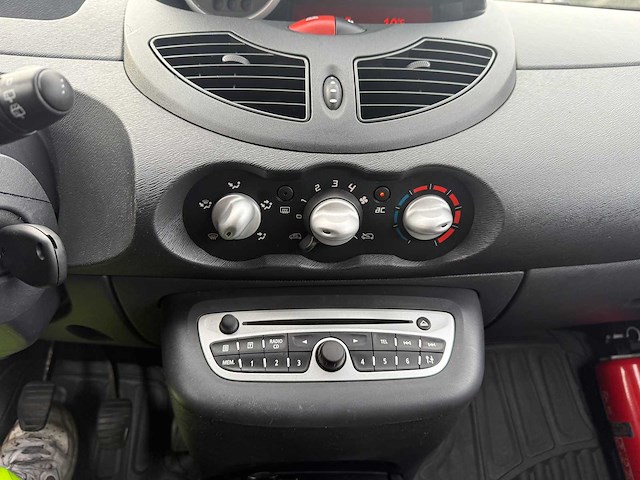Renault - 2011 - twingo - personenauto - afbeelding 19 van  34