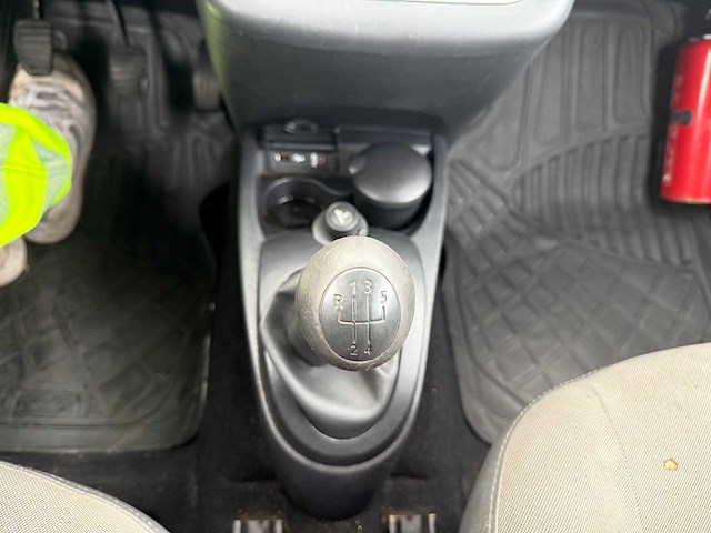 Renault - 2011 - twingo - personenauto - afbeelding 18 van  34