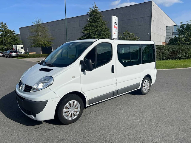 Renault - 2014 - traffic - minibus - personenauto - afbeelding 1 van  45