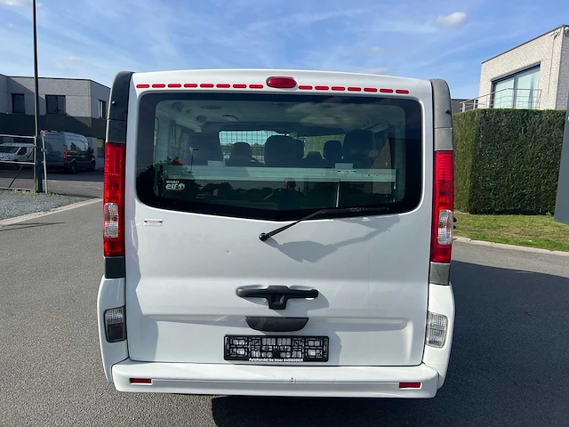 Renault - 2014 - traffic - minibus - personenauto - afbeelding 5 van  45