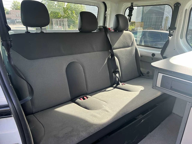 Renault - 2014 - traffic - minibus - personenauto - afbeelding 18 van  45