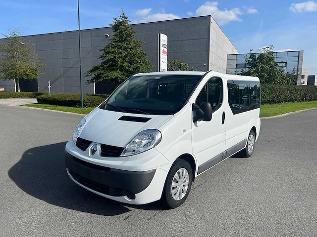 Renault - 2014 - traffic - minibus - personenauto - afbeelding 28 van  45