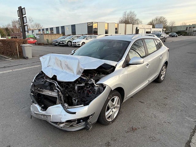 Renault - 2016 - megane - personenauto - afbeelding 23 van  36