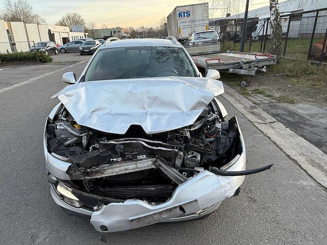 Renault - 2016 - megane - personenauto - afbeelding 32 van  36