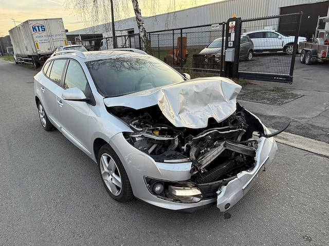 Renault - 2016 - megane - personenauto - afbeelding 33 van  36