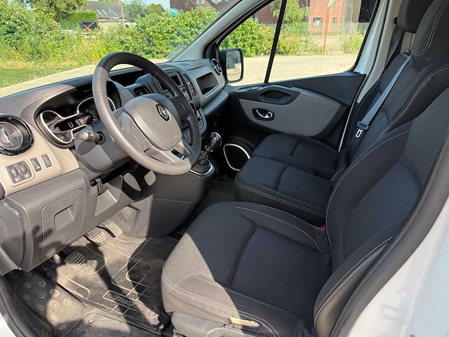 Renault - 2016 - trafic - bestelwagen - personenauto - afbeelding 13 van  23