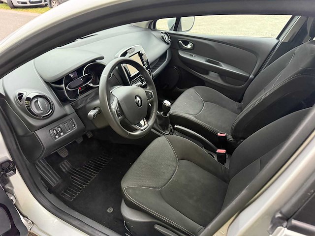 Renault - 2019 - clio - personenauto - afbeelding 3 van  16