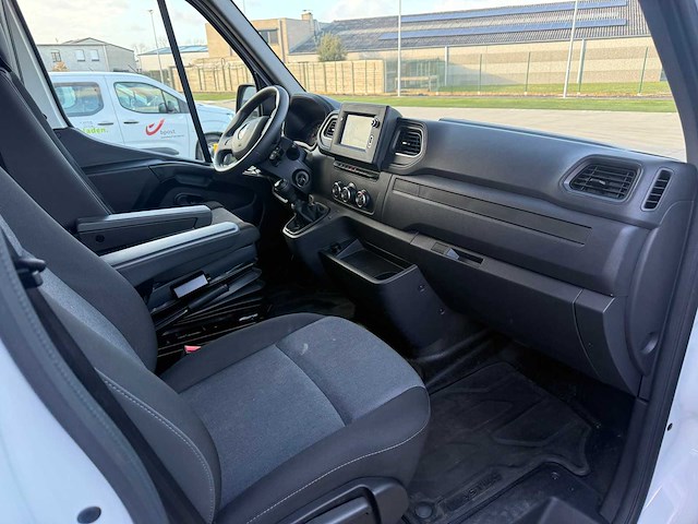 Renault - 2023 - master - l3 h4 - personenauto - afbeelding 13 van  33