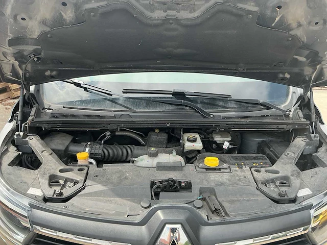 Renault - 2023 - trafic - trafic - personenauto - afbeelding 15 van  27