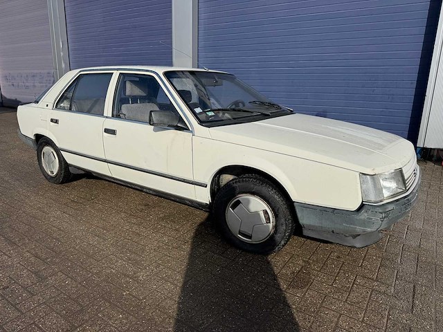 Renault - 25 - classic cars >15 - afbeelding 17 van  23