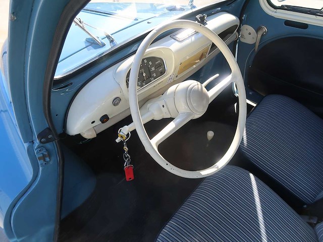 Renault - 4cv - classic cars >15 - afbeelding 36 van  79