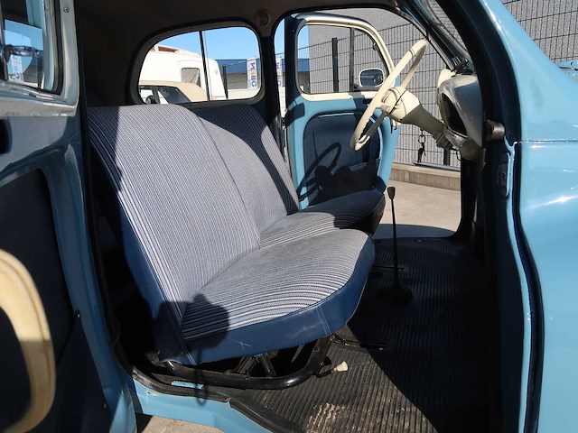 Renault - 4cv - classic cars >15 - afbeelding 40 van  79