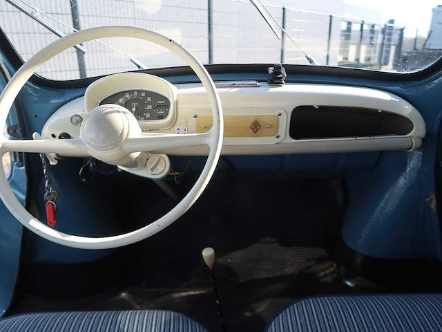 Renault - 4cv - classic cars >15 - afbeelding 45 van  79
