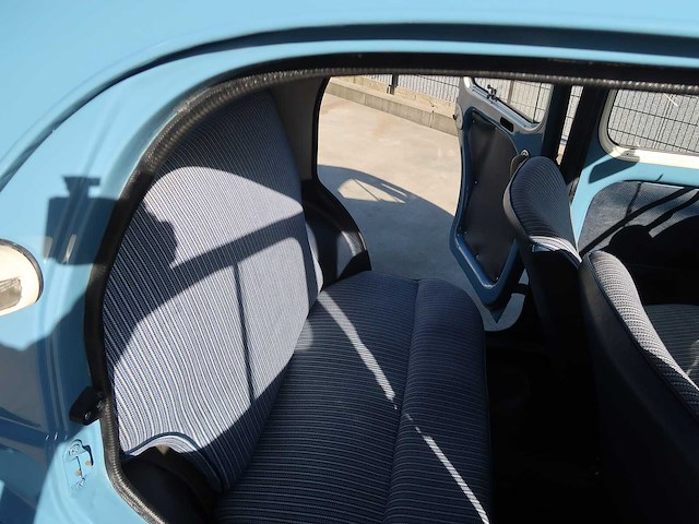 Renault - 4cv - classic cars >15 - afbeelding 57 van  79