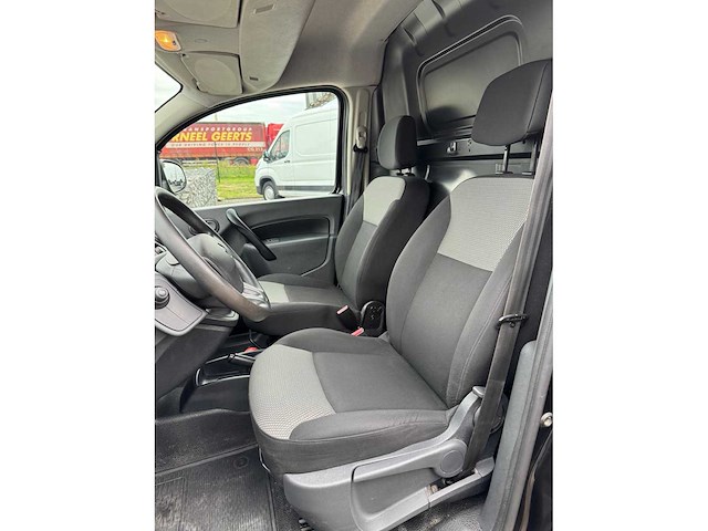 Renault - kangoo - w - car - 2020 - afbeelding 3 van  24