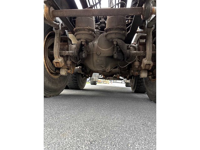 Renault - kerax - truck - 2006 - 6x4 - hmf crane - afbeelding 19 van  41