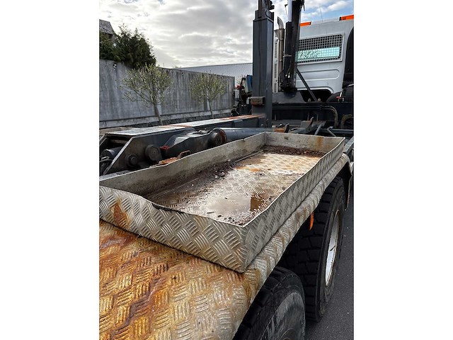 Renault - kerax - truck - 2006 - 6x4 - hmf crane - afbeelding 30 van  41