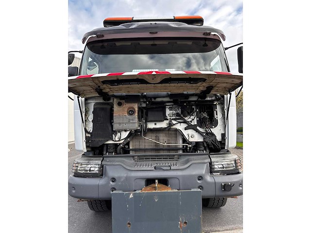 Renault - kerax - truck - 2006 - 6x4 - hmf crane - afbeelding 36 van  41
