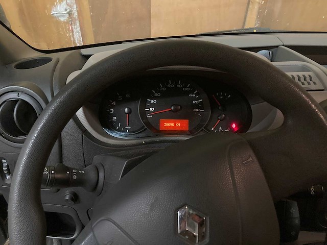 Renault - master - vrachtwagen - afbeelding 13 van  35