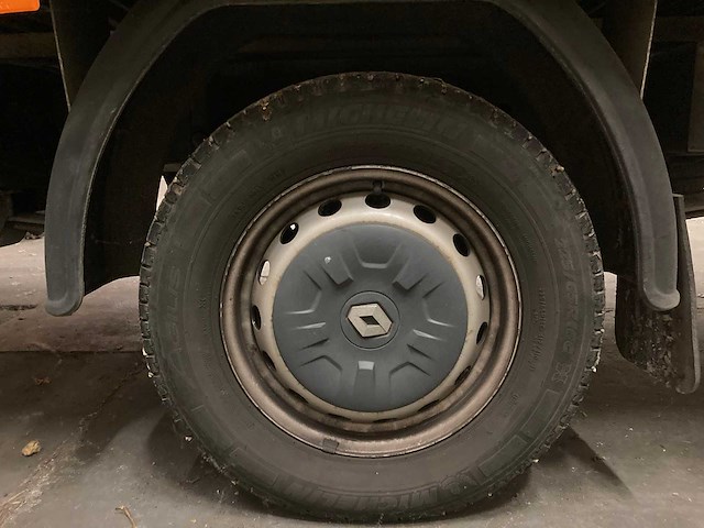 Renault - master - vrachtwagen - afbeelding 26 van  35
