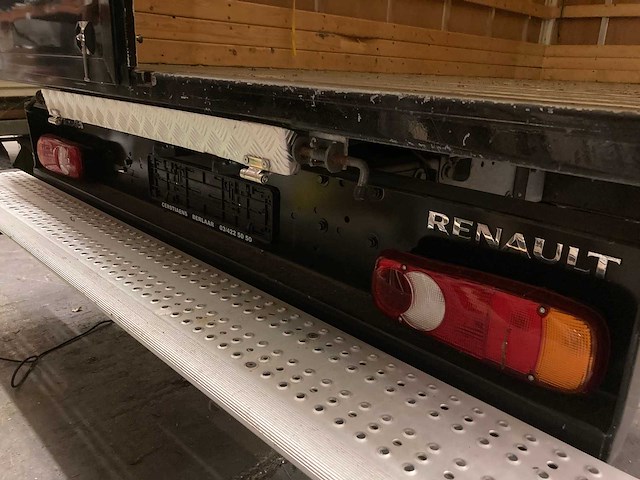 Renault - master - vrachtwagen - afbeelding 33 van  35