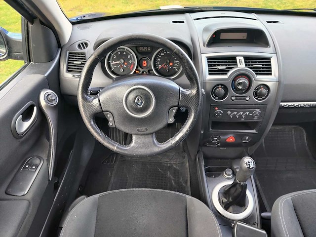 Renault - megane - m - car - 2008 - afbeelding 2 van  17