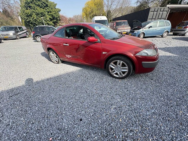 Renault - mégane coupé-cabriolet - 1.6-16v tech line - car - 2006 - afbeelding 6 van  22
