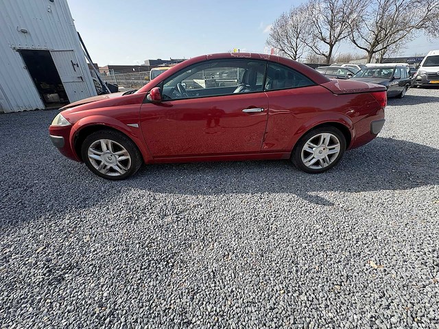 Renault - mégane coupé-cabriolet - 1.6-16v tech line - car - 2006 - afbeelding 1 van  22