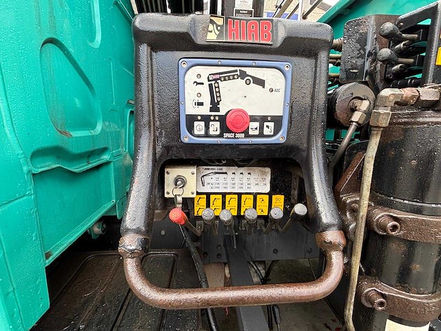 Renault - midlum 2220 cdi - truck - 2005 - afbeelding 3 van  46