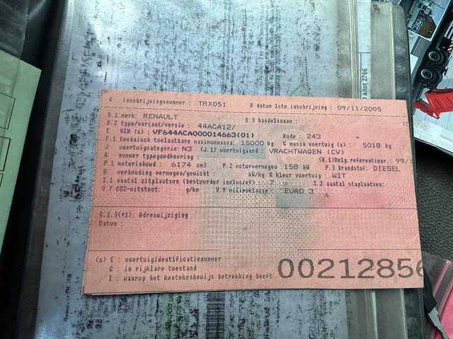 Renault - midlum 2220 cdi - truck - 2005 - afbeelding 28 van  46