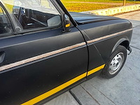 Renault - r4 - oldtimer - afbeelding 26 van  37