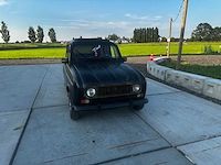 Renault - r4 - oldtimer - afbeelding 23 van  37