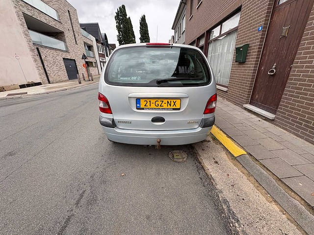Renault - scénic - 1.6-16v rxe - car - - afbeelding 9 van  9