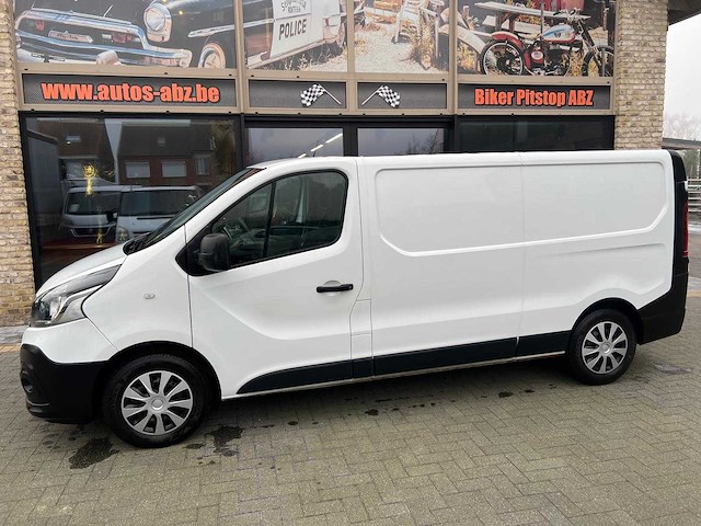Renault - trafic - van - afbeelding 12 van  17