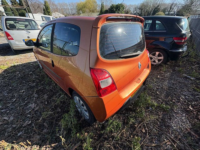 Renault - twingo - 1.2-16v dynamique - car - 2008 - afbeelding 2 van  11
