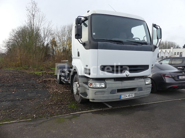 Renault 420dci tractor - (350,565 km) - afbeelding 1 van  26