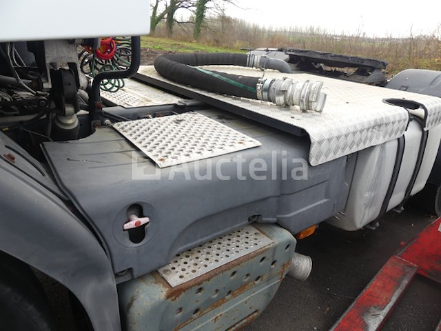 Renault 420dci tractor - (350,565 km) - afbeelding 12 van  26