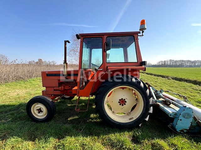 Renault 461 tractor - afbeelding 29 van  37