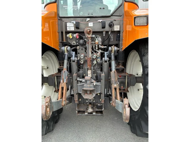 Renault ares 696 rz vierwielaangedreven tractor - afbeelding 3 van  33